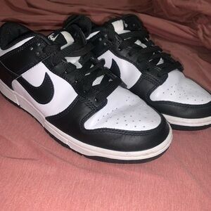 Nike Black and White Low Top Shoes